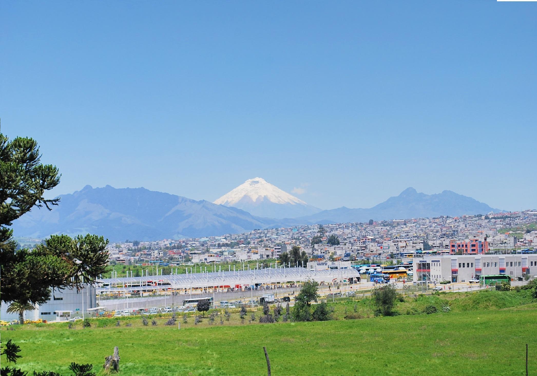 Hotel Gran Quitumbe Quito Exterior photo